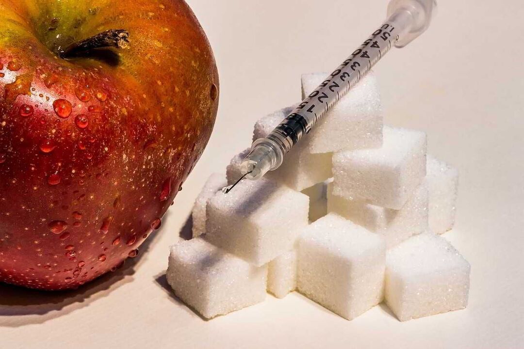 Le diabète sucré se développe dans le contexte du manque d'insuline et d'une augmentation du glucose dans le sang
