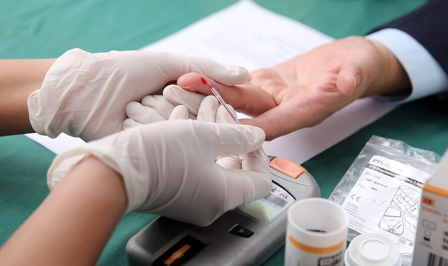 Dans le diabète, un contrôle constant du miroir de glucose dans le sang est nécessaire